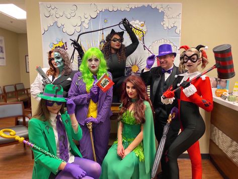 DC Comic Villians Group Costume Superhero Or Villain Costumes, Disney Villains Group Halloween Costumes, Group Villain Costumes, Batman Group Costumes Halloween, Dc Villain Costumes, Villian Group Costumes, Dc Costumes Halloween, Group Work Costume Ideas, Group Superhero Costumes Woman