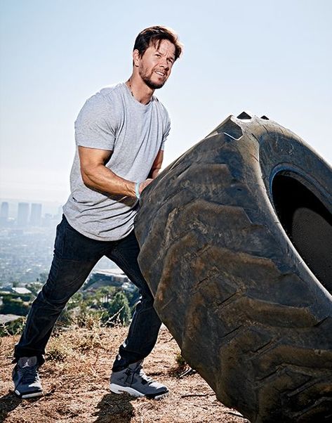 Mark Wahlberg Tire Workout Exercises, Tire Workout, Batman Gadgets, Leg Lifts Workout, Perfect Squat, Core Strength Training, Gym Materials, Diy Home Gym, Fat Burning Cardio