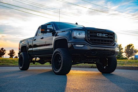 Lifted Gmc, 2017 Gmc Sierra 1500, Nitto Ridge Grappler, Rough Country Suspension, Sierra 2500, Gmc Sierra 1500, Sierra 1500, Wheels And Tires, Lift Kits