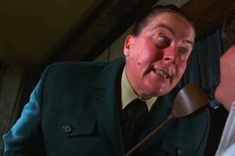 33 Times Miss Trunchbull From “Matilda” Utterly Destroyed Your Childhood Trunchbull Makeup, Matilda Makeup, Matilda Miss Trunchbull, Ms Trunchbull, Mrs Trunchbull, Matilda Movie, Miss Trunchbull, Mara Wilson, Narrative Poem