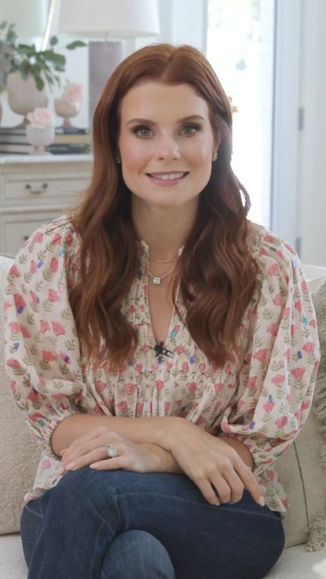 Maddie Sweet Magnolias Hair, Joanna Swisher Hair, Joanna Garcia Hair, Sweet Magnolia Show Quotes, Joanna Garcia Swisher Hair, Maddie Townsend Style, Maddie Townsend, Romantic Wardrobe, Joanna Garcia Swisher