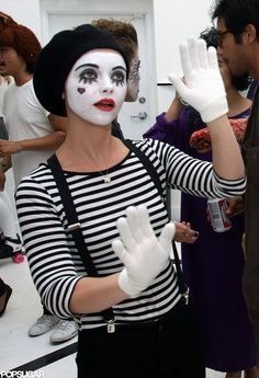 Kostüme Mime Costume, Mime Artist, Halloween Costumes Pictures, Mime Makeup, Halloweenský Makeup, Best Celebrity Halloween Costumes, Halloween Costumes 2016, Celebrity Halloween, Celebrity Costumes