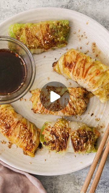 Jean Choi 🇰🇷🇺🇸 | 20 minute pan fried cabbage roll shrimp dumplings! Protein packed and low carb, these are so flavorful, juicy, and delicious. Don’t skip on... | Instagram Recipes For Napa Cabbage, Pan Fried Cabbage, Cabbage And Shrimp, Cabbage Shrimp, Shrimp Dumplings, Cabbage Roll, 20 Minute Recipes, Fried Cabbage, Napa Cabbage