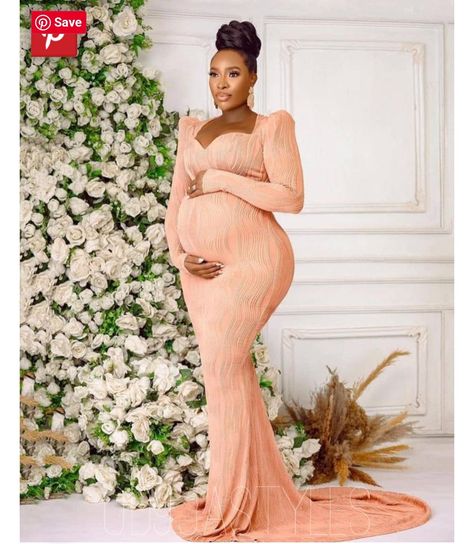 Maternity Shoot Dresses, Maternity Shoot Outfit, Elegant Maternity Dresses, Native Outfits, Maternity Photoshoot Ideas, Cute Maternity Dresses, Pregnant Bride, African Ladies, Maternity Evening Dress