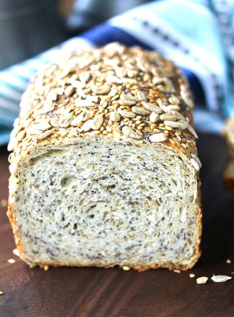 Multi-Seed and Grain Honey Bread coated with seeds Multi Grain Bread Recipes, Multi Seed Bread Recipe, Honey Oatmeal Bread, Honey Bread Recipe, Ancient Grains Bread, Seeded Bread Recipes, Multi Grain Bread, Honey Bread, Oatmeal Bread