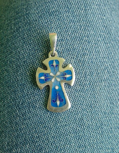 Enamel Cross, Cloisonne Enamel, Interesting Stuff, Home Room Design, Jewelry Ideas, Belly Button Rings, Diy Jewelry, Room Design, Novelty Christmas