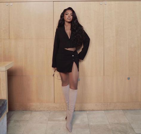 Twitter Ryan Destiny Photoshoot, Ryan Destiny Outfits, Ryan Destiny Style, Ryan Destiny, 21st Birthday Outfits, Womens Style, Classy Casual Outfits, Cute Swag Outfits