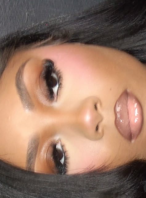 Vday Makeup Looks Black Women, New Years Make Up Look, Pink Makeup For Black Women, Sultry Makeup Black Women, Uk Black Makeup, No Makeup Look Black Women, Black Bridal Makeup Dark Skin, Dark Feminine Makeup Black Women, Pink Soft Glam Makeup Black Women