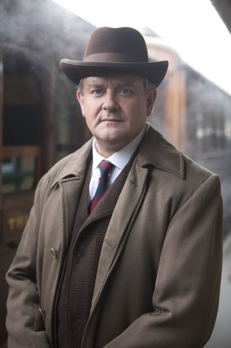 PICTURES: A Very Downton Christmas Robert Crawley, Matthew Crawley, Downton Abbey Costumes, Downton Abbey Series, Hugh Bonneville, Dowager Countess, Masterpiece Theater, Highclere Castle, Downton Abbey Fashion