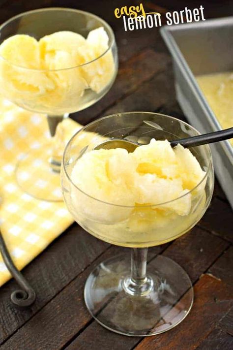 Lemon Sorbet Recipe, Shot Of Vodka, Lemon Juice Benefits, Dreamy Desserts, Sorbet Recipe, Sorbet Ice Cream, Shugary Sweets, Palate Cleanser, Ice Cream Maker Recipes