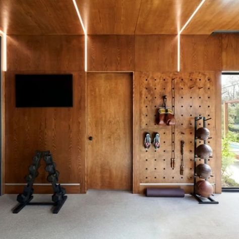 Residential Squash Court and Pool House - Contemporary - Home Gym - Philadelphia - by Wyant Architecture | Houzz UK Squash Court, Elegant Dining Rooms, Texas Edition, U Design, Bluestone Patio, Light Hardwood, Home Gym Ideas, Floating Staircase, Yoga Studios