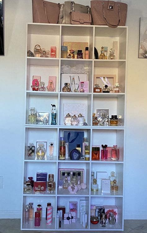 Perfume Collection Display, Perfume Storage, Dream Closet Design, Perfume Display, Perfume Organization, Luxury Closets Design, Beauty Room Decor, Store Interiors, Closet Decor