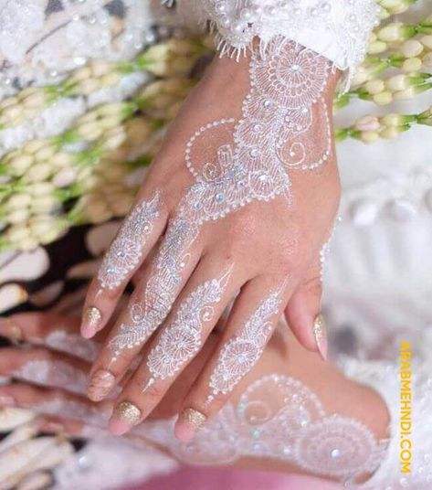 Henna Simple Putih, Henna Putih Pengantin Simple, White Henna Wedding Simple, Henna White Wedding, Henna Wedding Designs, Henna Wedding Simple, Henna Wedding Putih, Henna Jari, Henna Art Wedding