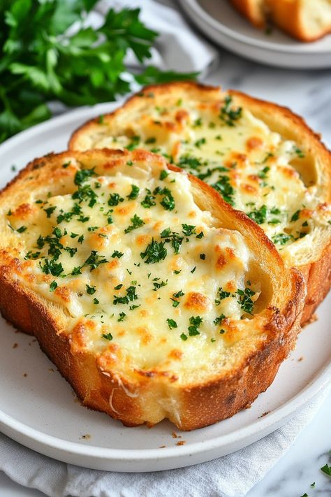 Savor the flavor of our Homemade Easy Cheesy Texas Toast Garlic Bread, featuring the irresistible combination of thick Texas toast, creamy real mayonnaise, a blend of Cheddar Jack and Parmesan cheeses, and aromatic garlic butter. A must-try for cheese and garlic lovers alike! Toast Garlic Bread, Cheesy Toast, Texas Toast Garlic Bread, Texas Toast, Cheesy Garlic Bread, Cheesy Bread, Cheese Toast, Oliver Twist, Breakfast Toast