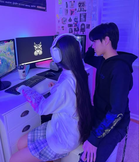 Dragon hoodie girl boy love gaming neon pc aesthetic soft e girl Couples Gaming Together Aesthetic, Gaming Couple Goals, Gaming Couple Aesthetic, Couple Gaming Together, Gamer Couple Aesthetic, Brunette Boyfriend, Gaming Couple, Gamer Couple, Glimpse Of Us