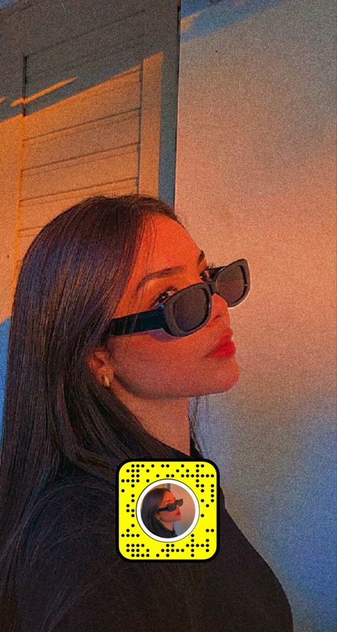 To use this beautiful lenses and filter just scan the snapcode and enjoy my snapchat : (djaberro) #snapchat #aesthetic #funny #tiktok Snapchat Lenses Aesthetic, Snapchat Effects, Grain Filter, Snapchat Time, Study Snap, Snapchat Aesthetic, Filter Ideas, 2023 Printable, Selfie Tips