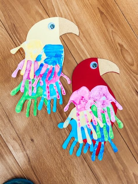 Pirates And Treasure Crafts, Pirate Craft For Toddler, Pirates Arts And Crafts For Kids, Easy Pirate Crafts For Kids, Pirate Themed Activities Eyfs, Mermaid And Pirate Crafts For Toddlers, Pirate Day In Kindergarten, Pirate Theme Arts And Crafts, Pirate Day Preschool Activities