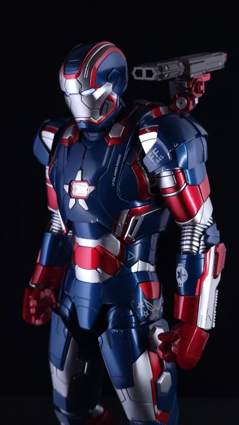 Marvel T Shirts, Iron Man Pictures, James Rhodes, Iron Patriot, Iron Man Action Figures, Superhero Suits, Don Cheadle, Iron Man Wallpaper, Iron Man Suit