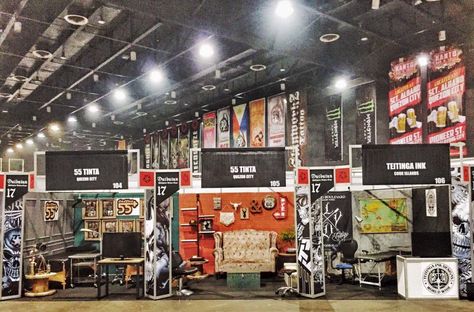 55Tinta Tattoo Shop Booth at Dutdutan 2017 Tattoo Convention Booth, Salon Booth Rental, Convention Booth, Tattoo Expo, Web Tattoo, Fair Booth, Bridal Fair, Experiential Marketing, Salon Owners