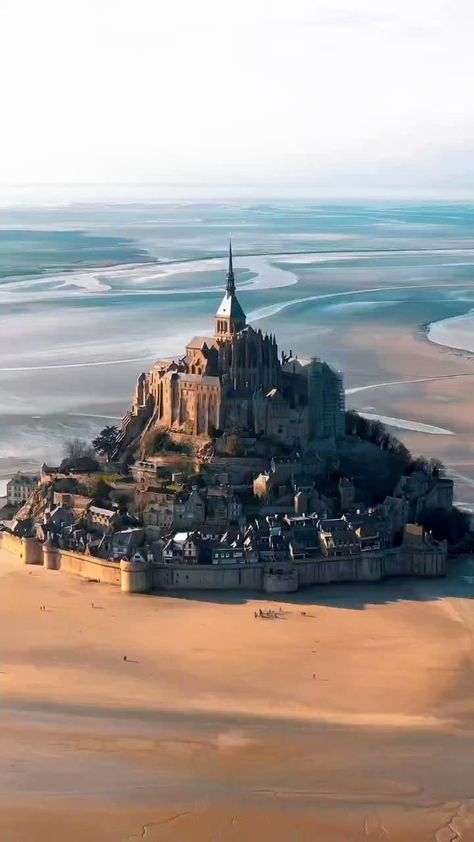 Mt St Michel, Virtual Travel, Normandy France, Beautiful Locations Nature, Vacation Places, Travel Tours, Europe Destinations, Unesco World Heritage, Unesco World Heritage Site