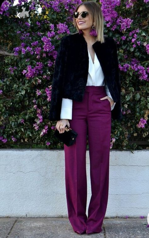 Plum Pants Outfit, Purple Trousers Outfit, Purple Pants Outfit, Color Blocking Outfits, Color Combinations For Clothes, Purple Pants, Fashion Mistakes, Work Outfits Women, Professional Outfits