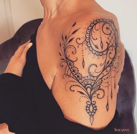 Tattoos Between Breast, Lace Sleeve Tattoos, Mandala Tattoos For Women, Feminine Shoulder Tattoos, Hand And Finger Tattoos, Hip Tattoos Women, Tasteful Tattoos, Leg Tattoos Women, Dope Tattoos For Women