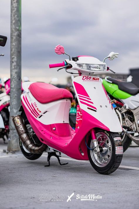 Honda Dio, Scooter 50cc, Custom Hot Wheels, Custom Motorcycle, Scooters, Motorcycles, Bike, Cars, Pink