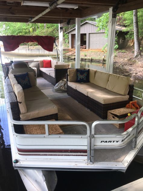 Pontoon Boat Diy Seats, Pontoon Makeover Diy, Pontoon Boat Ideas Diy Seats, Pontoon Seating Ideas, Diy Pontoon Boat Seats, Diy Pontoon Boat Remodel, Pontoon Makeover Ideas, Diy Boat Accessories, Pontoon Decorating Ideas