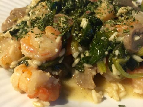 Shrimp And Sauteed Spinach, Shrimp And Spinach Recipes, Shrimp And Spinach, Shrimp Spinach, Spinach Benefits, Spinach Recipe, Sauteed Shrimp, Shrimp And Asparagus, Creamy Cauliflower