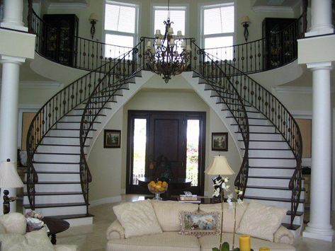 Split Stairs, Handrails Design, Split Staircase, Handrail Design, Floating Staircase, Staircase Ideas, Stair Case, Curved Staircase, Classic Interiors