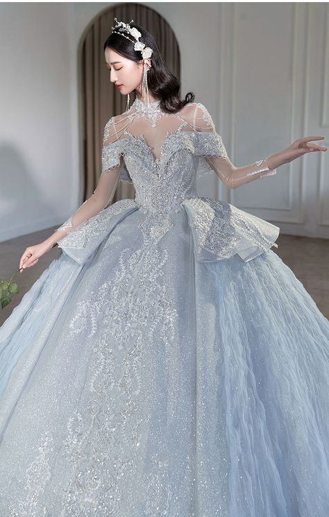 Fantasy Country, Blue Starry Sky, Wedding Dress Pattern, Sky Wedding, Puffy Wedding Dresses, Blue Bride, Wedding Dress Style, Princess Bridal Gown, Chinese Wedding Dress