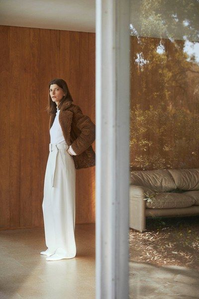 Vince Resort 2020 Collection - Vogue Resort 2020, W Hotel, Mid Mod, Fashion Show Collection, Fashion Photoshoot, Fashion Shoot, Fashion Photo, Editorial Fashion, Photography Inspiration