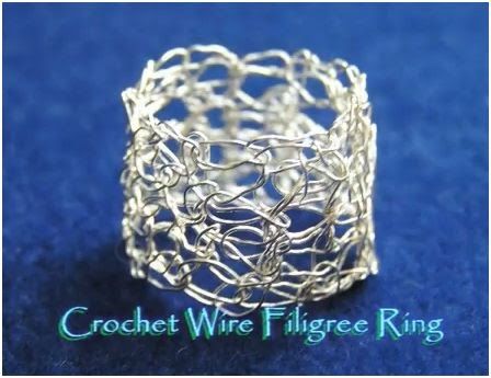 Viking Weave, Crochet Metal, Crochet Wire, Free Jewellery Making Tutorials, Crochet Jewlery, Wire Crochet Jewelry, Crochet Rings, Crochet Jewelry Patterns, Bijoux Fil Aluminium