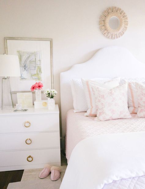 Southern Charm Decor, Room Pieces, Trendy Room, Dressing Room Closet, Feminine Bedroom, Country Chic Cottage, Design A Space, The Everygirl, Room Inspiration Bedroom