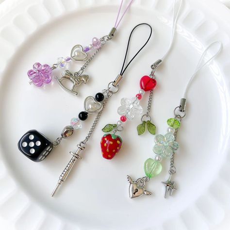 Iphone Charms, Cute Phone Charms, Keychain Y2k, Kpop Keychain, Journal Binder, Jelly Fruit, Phone Keychain, Bead Purse, Fashion Journal