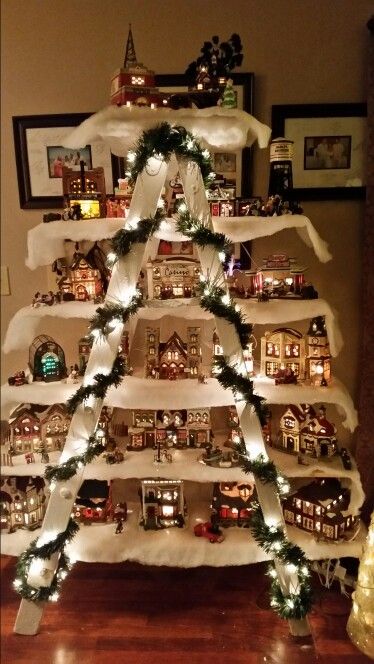 40 Christmas Decorations Spreading On Pinterest All About Christmas Stocking Ideas, Village Ideas, Christmas Village Display, Village Display, Diy Christmas Decorations, Snow Village, Gingerbread Houses, Christmas Villages, Seasonal Crafts