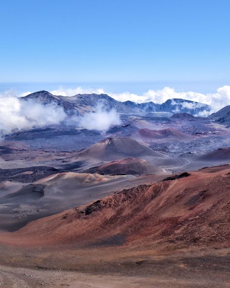 Haleakala Crater, Maui Lahaina, Alaska National Parks, National Parks America, Lassen Volcanic, American National Parks, Lahaina Maui, Haleakala National Park, Katmai National Park