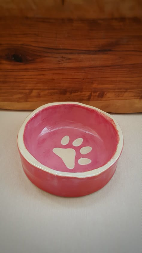 Cat Bowls Ceramic, Pottery Dog Bowl, Clay Cafe, Usa Dream, Clay Dog, Ceramic Pinch Pots, Cerámica Ideas, Pinch Pots, Diy Pottery