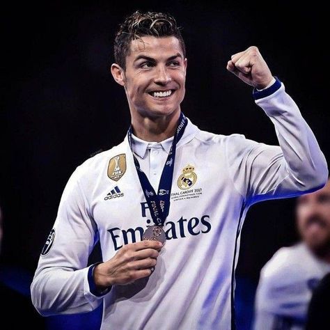 Cristiano Ronaldo Shirtless, Cristiano Ronaldo Real Madrid, Real Madrid Cristiano Ronaldo, Cristiano Ronaldo Manchester, Ronaldo Real Madrid, Ronaldo Real, Cristiano Ronaldo Wallpapers, Good Soccer Players, Ronaldo Wallpapers