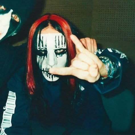 Joey Jordison Pfp, Slipknot Joey Jordison, Slipknot Icons, Joey Jordison Funny Pics, Slipknot Pfps Joey, Joey Jordison Rare Pics, Joey Jordison Drumming, Slipknot Band, Paul Gray