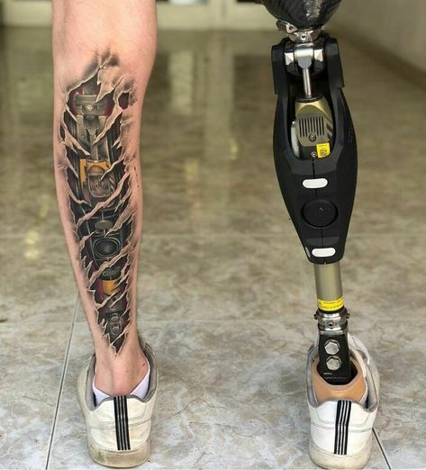 This Instagram Page Shares 50 People That Decided To Ink Themselves With Crazy Tattoos Amputee Tattoos, Knight Tattoo, Biomechanical Tattoo, Prosthetic Leg, Weird Tattoos, B Tattoo, 3d Tattoo, Tattoo Cover, Best Tattoo Designs