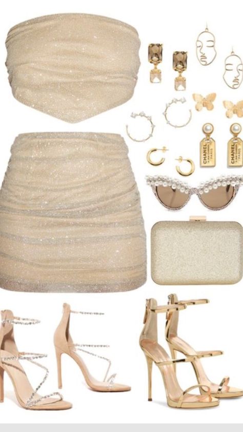 Gold Night Out Outfit, Heels With Gold Dress, Gold Themed Outfit, Glitter Set Outfit, Gold Theme Outfit, Outfits With Gold Heels, Gold Aesthetic Outfit, Gold Outfit Party, Luxury Outfits Aesthetic