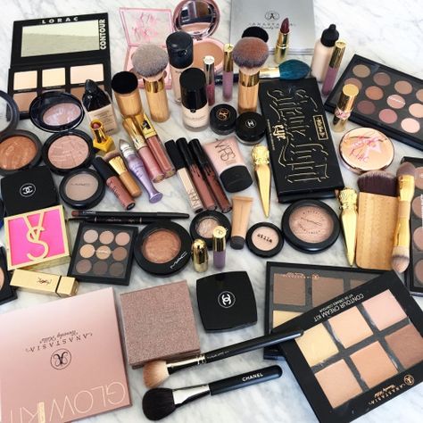 Mck.gbd Competition Makeup, Penyimpanan Makeup, Makeup Collection Goals, Tattoo Machine Kits, Alat Makeup, Makeup Korean, Makeup Kits, Face Beat, Makeup Aesthetic