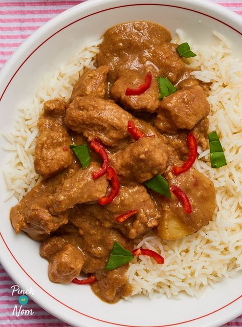 Pork Loin Curry Recipes, Pork Curry Recipes Slow Cooker, Pinch Of Nom Recipes Slow Cooker, Pork Shoulder Curry Recipes, Pork Coconut Curry, Slow Cooker Pork Curry, Thai Pork Curry Recipes, Pork Curry Recipes Simple, Pork Curry Recipes Indian