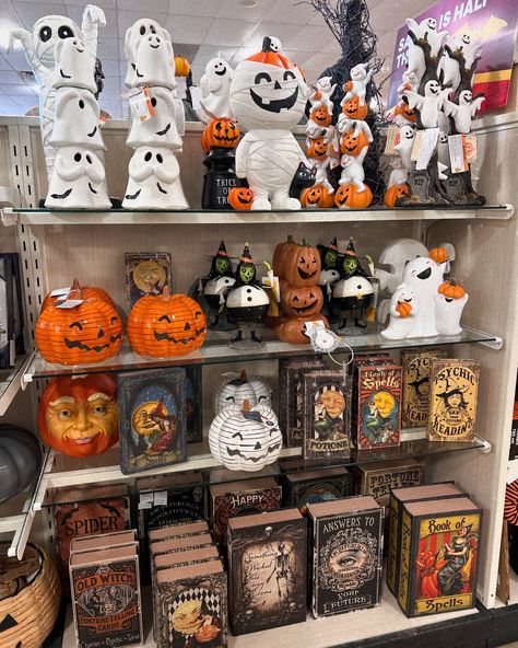 HomeGoods Finds 👻💀✨ #homegoods #homegoodshalloween #spookyfinds #halloweenhunting #instafinds #instadaily #instapost #instaholidays #instahalloween #viralfinds #fyp #headlesshorseman #dailyfinds #dailypost #shop #shopwithme #browsewithme #spookyseason #spookyseasonisuponus #friyay #fridayfinds #finds Actividades Halloween, Homegoods Finds, Headless Horseman, Halloween Store, Fortune Telling, Spell Book, Halloween Shopping, Halloween Decorations, Home Goods