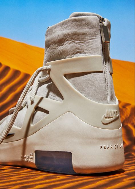 Fancy Men Shoes, Allstar Shoe, Men Shoes Aesthetic, Fear Of God Nike, Nike Fear Of God, Fear Of God Shoes, Nike Air Fear Of God, Stylo Shoes, Jerry Lorenzo