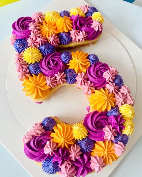 Single Digit “Number” Shortbread Cookie Cakes | Primas Bakery + Boutique Cake Designs Numbers, Number 5 Cookies, Number Cakes For Girls Birthday, Cookie Cake Letter, Encanto Number Cake, Number One Cupcake Cake, Numbers Cakes Ideas, 5 Cupcake Cake Number, Cupcake Letter Cake