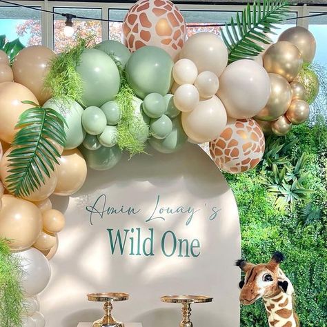 Jungle Safari Birthday, Jungle Party, Safari Birthday, Safari Party, Jungle Safari, Jungle Theme, Wild Ones, Balloon Decorations, First Birthdays