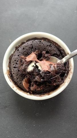 2 ingredient Oreo Mug Cake 🤩💗 who doesn’t love a soft and delicious ... | Oreo Mug Cake | TikTok Mug Cake Tiktok, Oreo Mug Cake, Ramekin Recipe, Mugcake Recipe, 21st Birthday Cake, Gender Reveal Cake, Cake Mix Cookies, Moist Cakes, Graduation Cakes