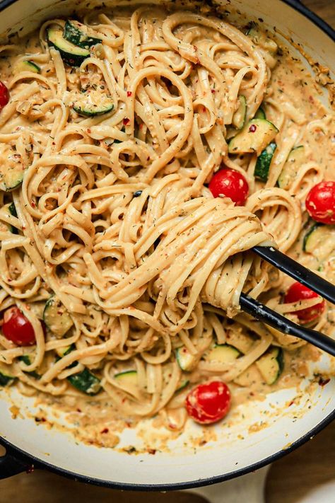 15 Minute Hummus Linguine - Lucy & Lentils Hummus Pasta, Vegetarian Pasta Dishes, Linguine Recipes, Easy Hummus, Oat Recipes Healthy, Pasta Sides, Best Pasta Recipes, Vegetarian Pasta, Lentil Recipes